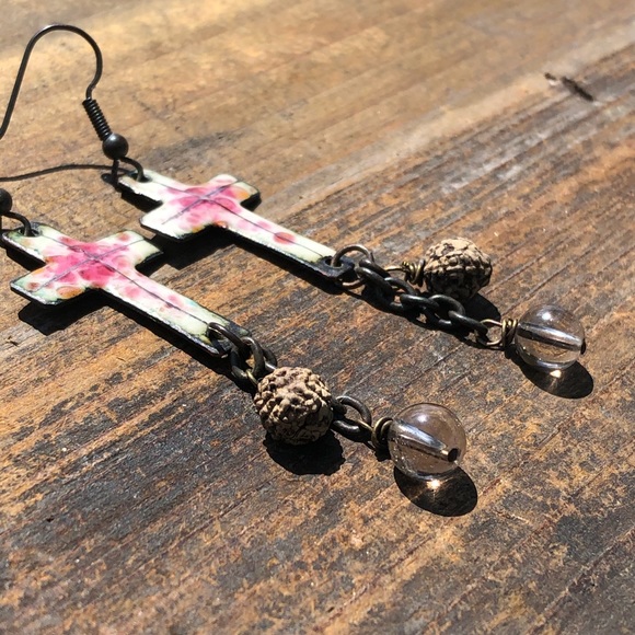 Cross Quartz Earrings - Picture 5 of 7